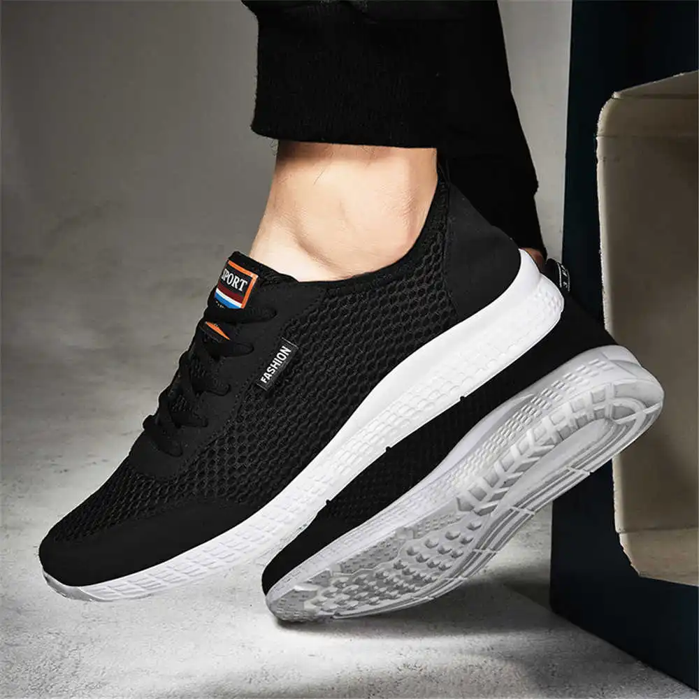 Streetwear Brand Ideas - Sepatu kets biru muda untuk pria,