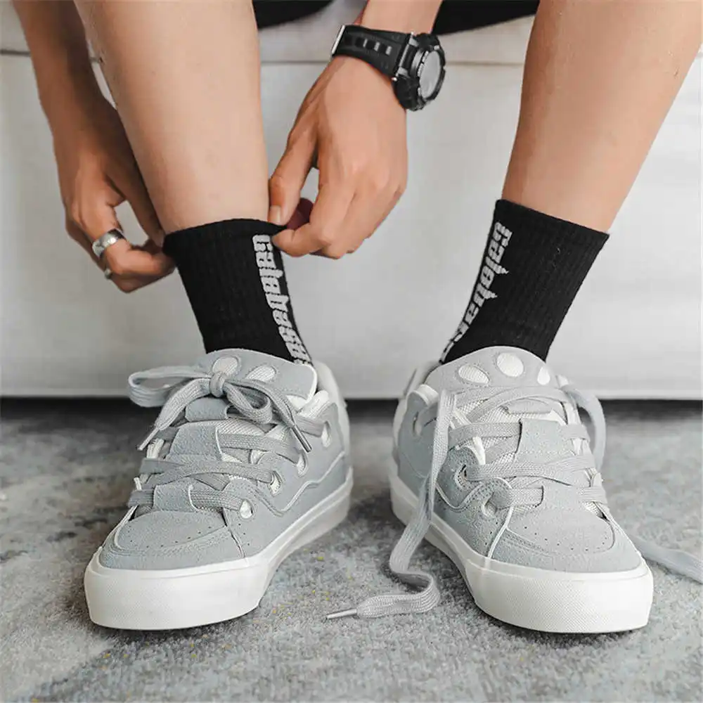 Sepatu bot krem wanita, dengan - Streetwear Brand Ideas ulasan dan harga
